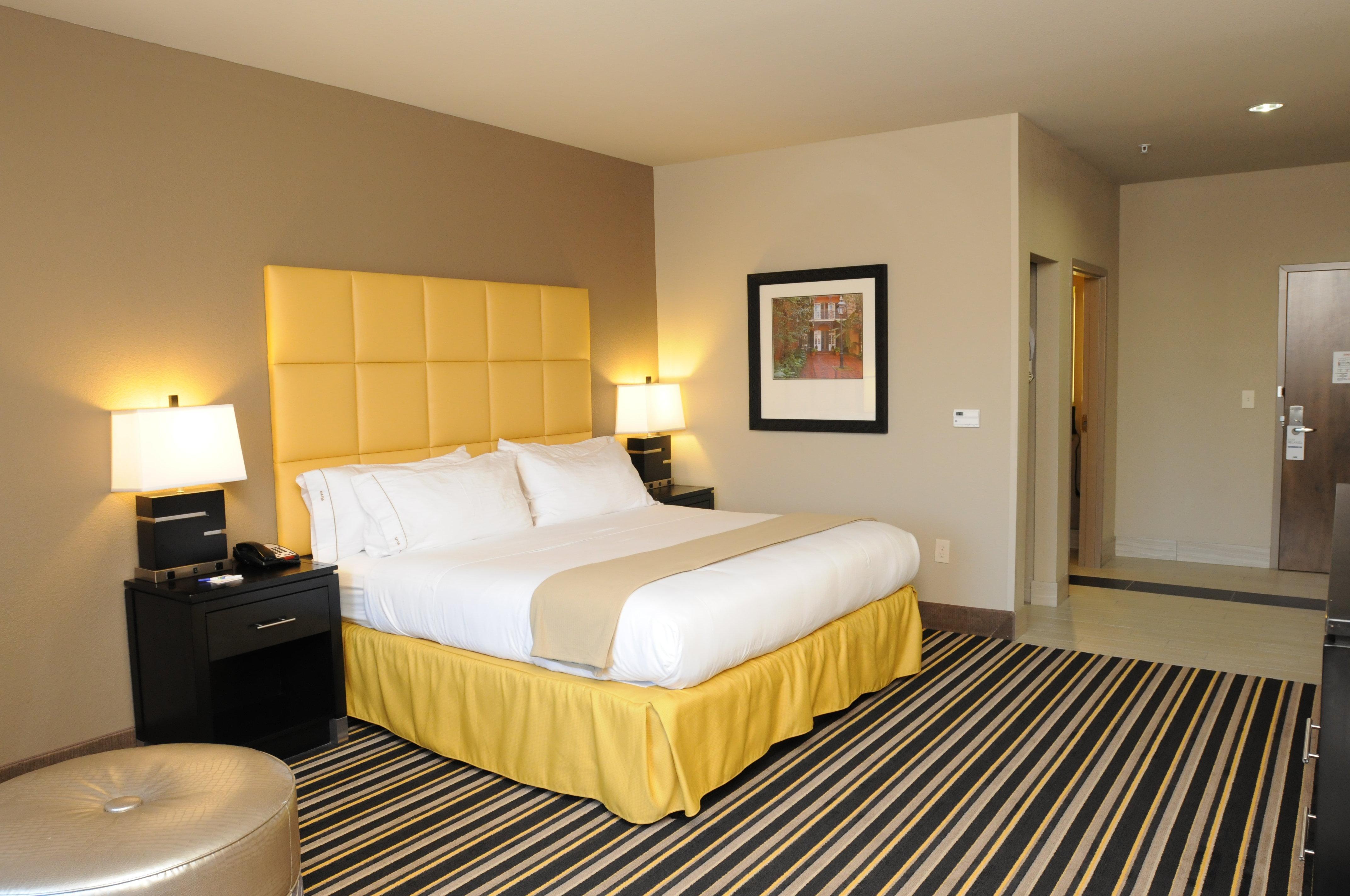 Holiday Inn Express Covington-Madisonville By Ihg Eksteriør billede